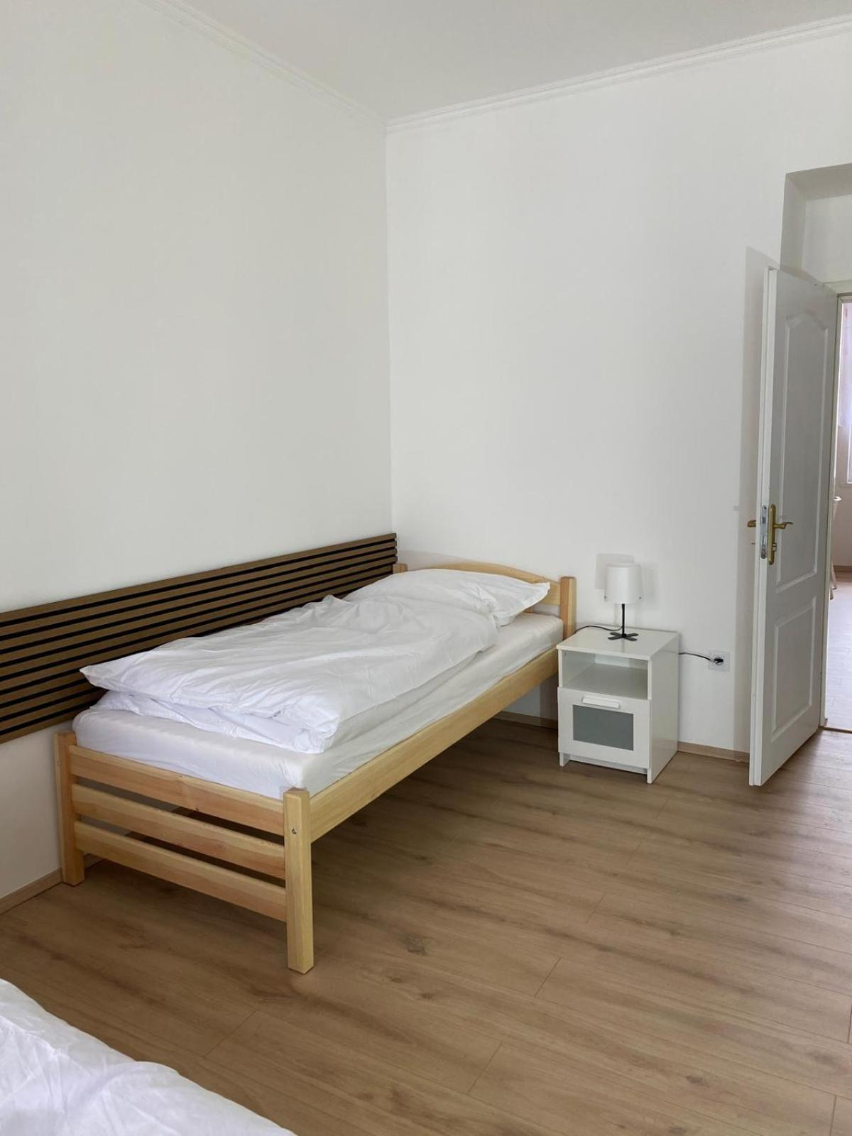 Apartment Ipak Prague